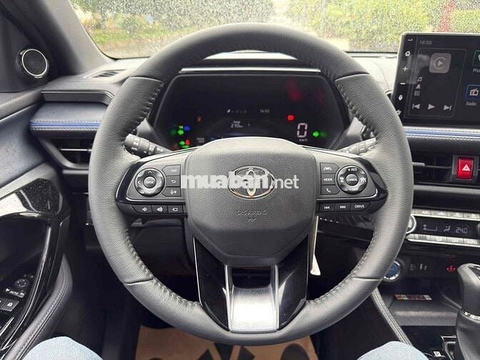 Toyota Yaris Cross HEV 2024 Hybrid lướt 15.000 km