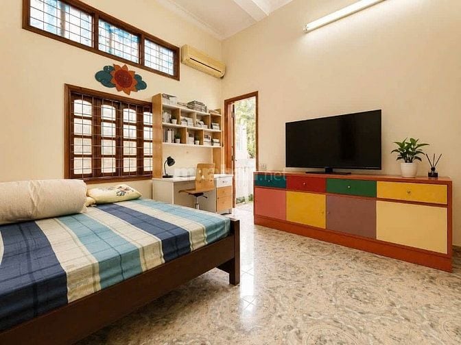 Bán nhà phố Liễu Giai 85m2, đường ô tô, xây 5 tầng, ở luôn, chính chủ