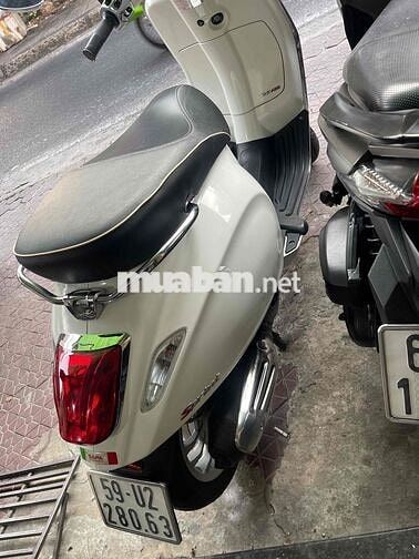 Piaggio Vespa Sprint Trắng Việt Nam