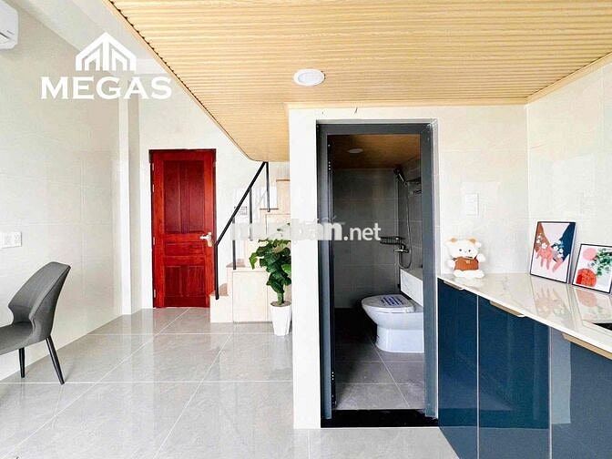 ngay đại học UEH Nguyễn Tri Phương Quận 10 ở được 3-4 bạn nè