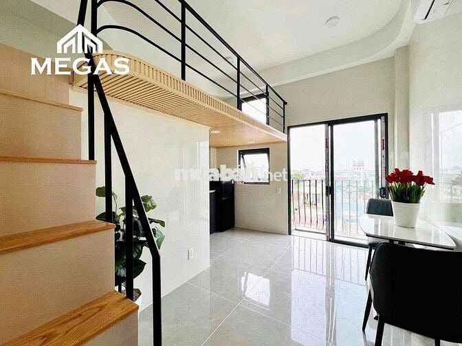 ngay đại học UEH Nguyễn Tri Phương Quận 10 ở được 3-4 bạn nè