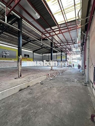Cho thuê Mặt Bằng MẶT TIỀN THỤT Quang Trung, P10 Gò Vấp 600m²