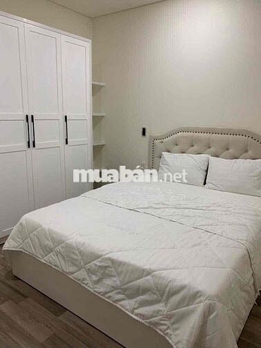 Trống sẵn căn hộ 2 phòng ngủ CC Monarchy, Full nội thất