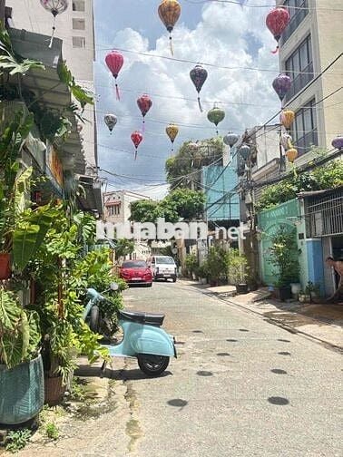 🏡 CHỈ 6 TỶ TRÒN – 57M² – 3 TẦNG BTCT – 6PN – SÁT HẺM XE HƠI HOÀNG HOA