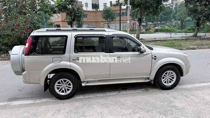 Ford Everest 2009 Số sàn Dầu Bạc