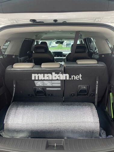 KIA CARNIVAL 1.6T HEV SIGNATURE Trắng 7 chỗ