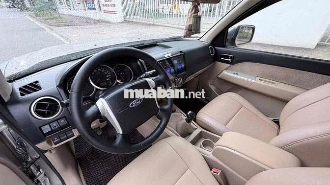 Ford Everest 2009 Số sàn Dầu Bạc