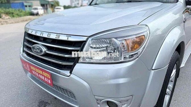 Ford Everest 2011 Tự động Bạc