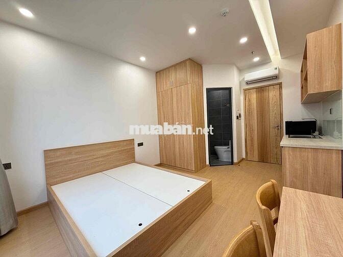 cho thuê căn hộ full nt có ban côn, cho nuôi thú cưng, gần TDTU, RMIT