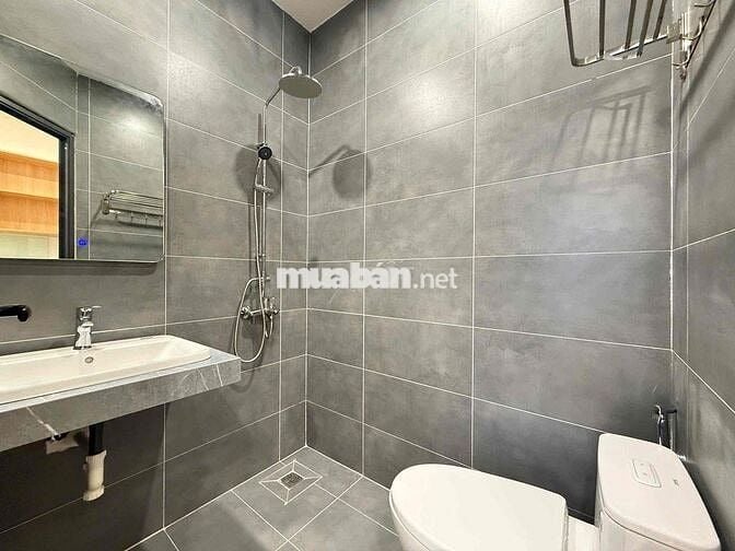 cho thuê căn hộ full nt có ban côn, cho nuôi thú cưng, gần TDTU, RMIT