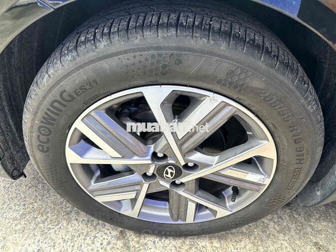 Hyundai Accent 2024 1.5 Cao cấp đi 23k siêu lướt