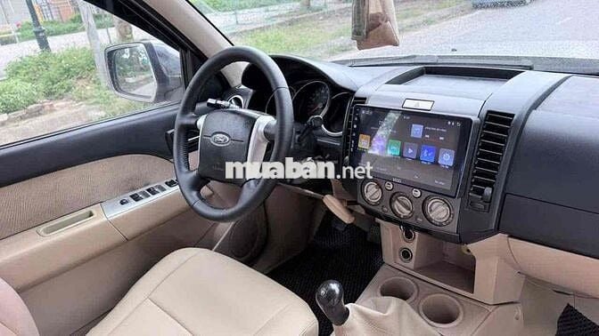 Ford Everest 2009 Số sàn Dầu Bạc