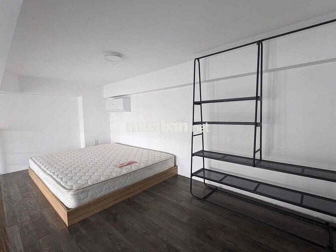 Căn Hộ Duplex Ngay Hutech, Ngã Tư Hàng Xanh full nội thất, ban công