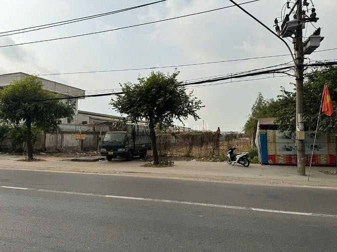 BÁN HOẶC CHO THUÊ MẶT BẰNG 6.000M² ĐẤT SKC – VỊ TRÍ ĐẸP TẠI TÂN UYÊN