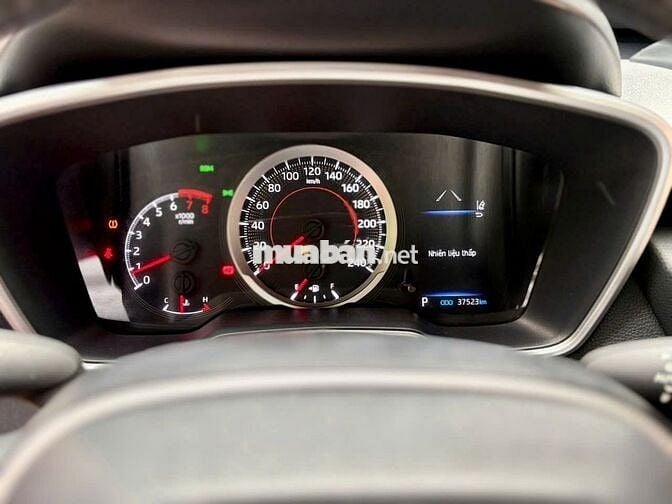 TOYOTA CROSS 1.8V 2021 - GIÁ CÒN BỚT
