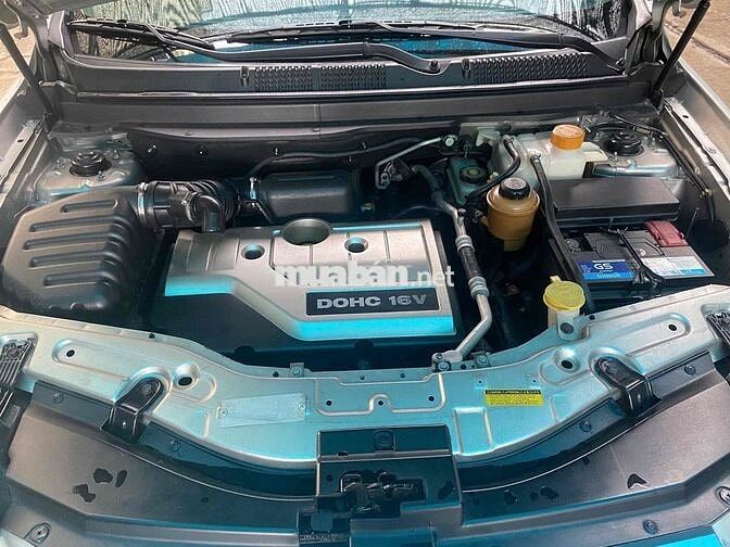 Chevrolet Captiva 2.4 Số tự động màu  Bạc.