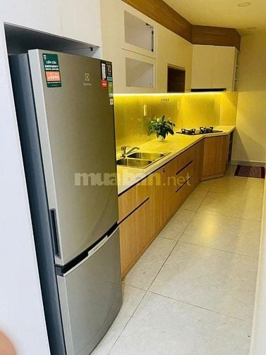 Chung cư Hoa Sen- gần Đầm sen căn 73m2, 2p ngủ- Nội thất-11tr/tháng