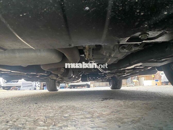 Chevrolet Captiva 2.4 Số tự động màu  Bạc.