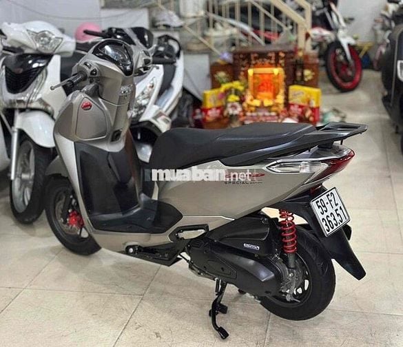 Honda Lead 2024 Bản Đặc Biệt Bạc Poche.BSTP.Giá ok