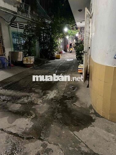 1.88TY có ngay nhà 2 tầng trung tâm ngã tư hàng xanh