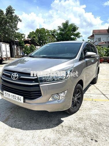 Toyota Innova 2.0G 2017 Vàng cát Số tự động
