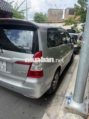Toyota Innova 2015 Số sàn Bạc