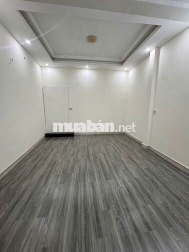 Chính chủ cho thuê mặt bằng đẹp - Ngang 5m đường oto 10m