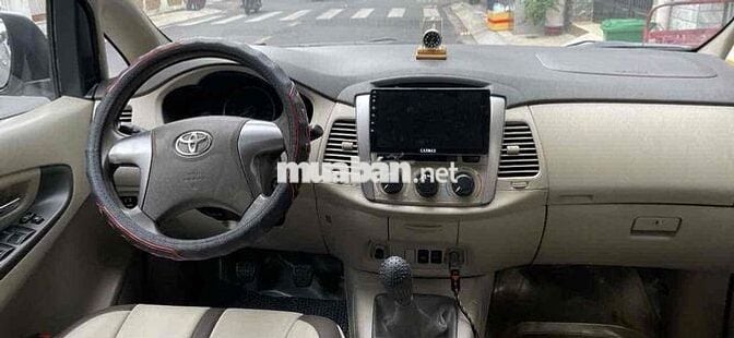 Toyota Innova 2015 Số sàn Bạc
