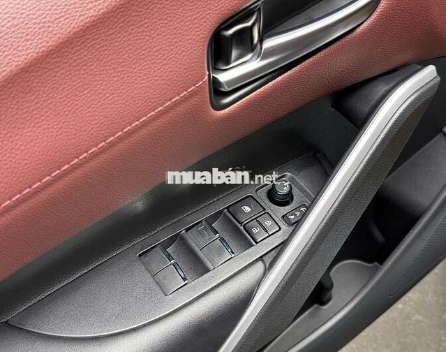 TOYOTA CROSS 1.8V 2023 XE ĐẸP ĐI ÍT - GIÁ CÒN BỚT