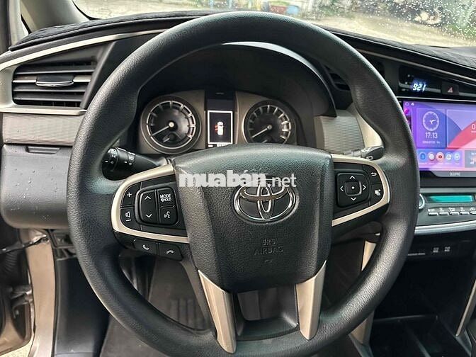 Toyota Innova 2.0G 2017 Vàng cát Số tự động