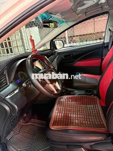 Toyota Innova 7 chỗ Trắng 100.524 km