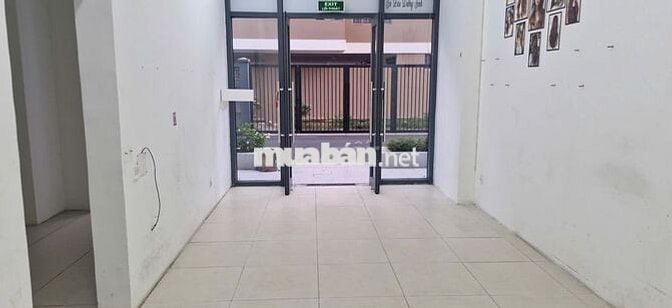 Bán shophouse cực đẹp tại Legacy Central với hơn 1800 căn hộ đã ở kín