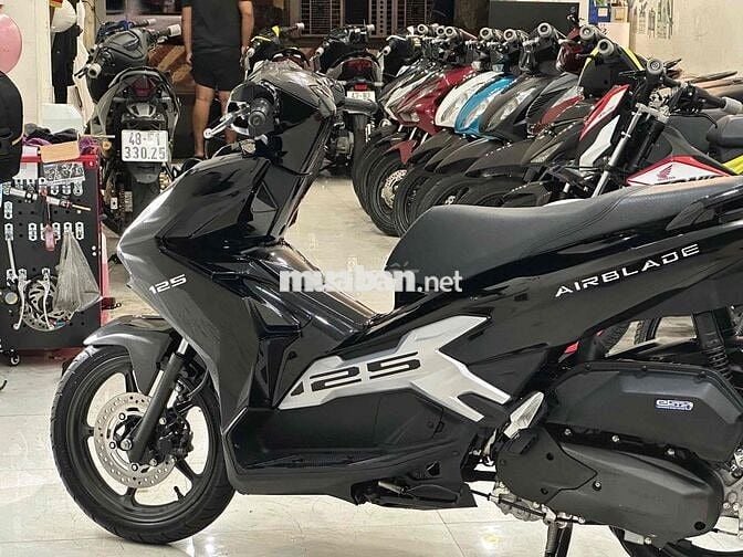 Honda Air Blade 125 2022 Đen Bóng giá bao sang tên