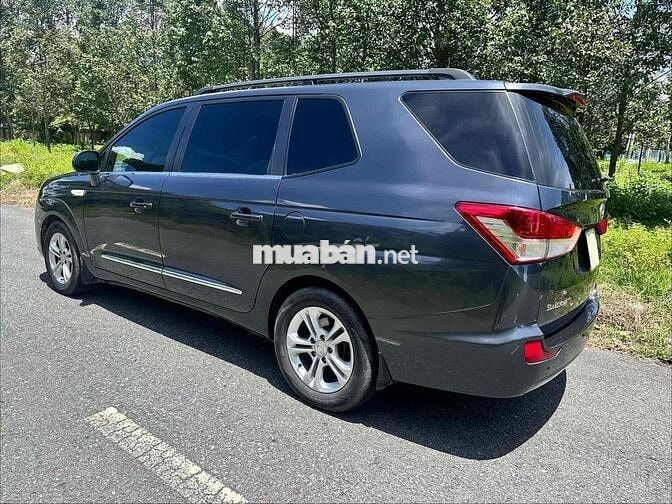 SsangYong Stavic 2017 Dầu Xám