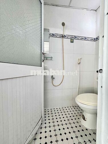 Phòng Công hoà, bancon , ngay pandora trường chinh, gần sân bay