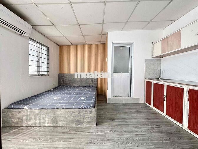 Phòng Công hoà, bancon , ngay pandora trường chinh, gần sân bay