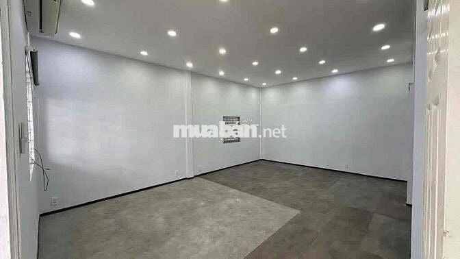 Cho thuê nhà -135m2 trệt lầu giá tốt ạ