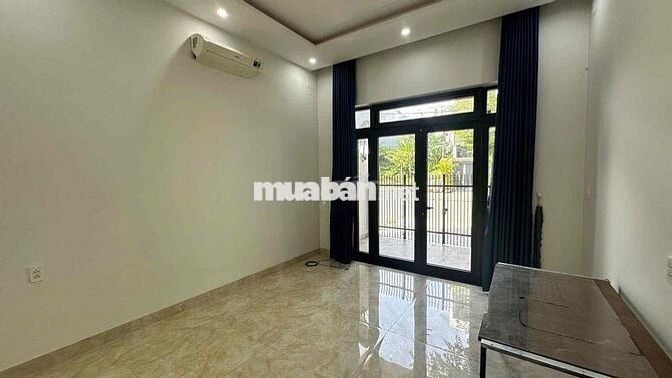Cho thuê nhà 3 tầng khu Nam Hoà Xuân - đường Hói Kiểng 12 - Giá: 15tr