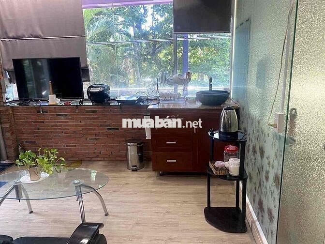 phòng studio lầu 1 - 30m2 mặt tiền đường Bình Quới