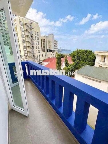 Bán Nhà 4 Tầng Mặt Tiền Cao Văn Bé Cách Bãi Tắm Biển Hòn Chồng 100m