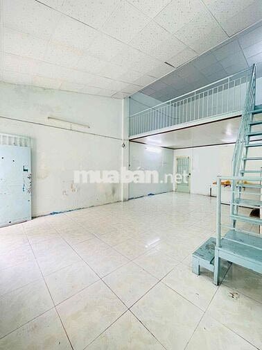 CHO THUÊ NHÀ NGUYÊN CĂN GẦN KCN TÂN BÌNH-NHÀ GA T3 SIÊU RỘNG