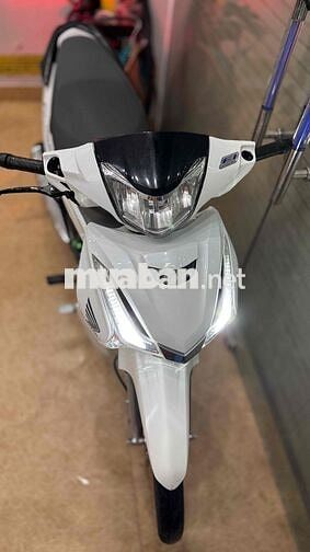 Honda Future Trắng kiểng