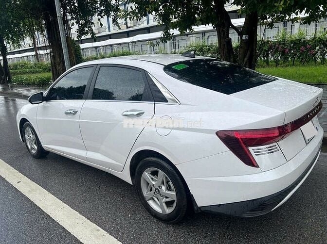 Hyundai Accent 1.5AT 2025 Trắng Tự động