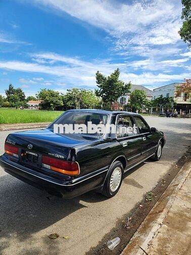 Toyota Crown 1994 Đen