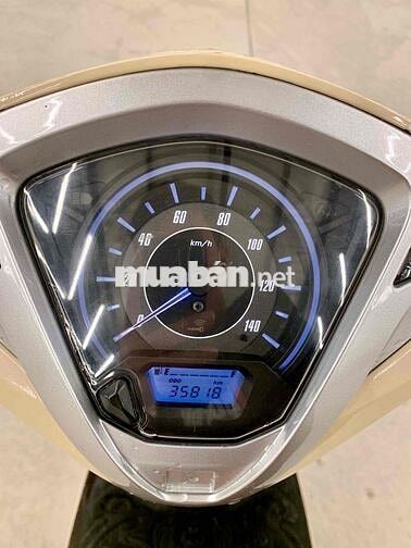 Honda Lead 125 2018 SmartKey Màu Kem Chính Chủ