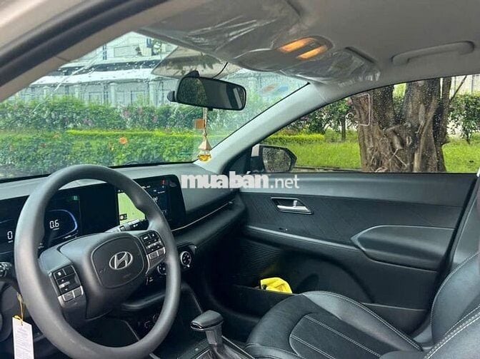 Hyundai Accent 1.5AT 2025 Trắng Tự động