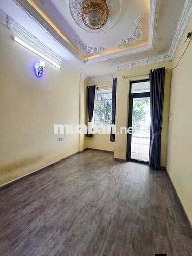 Cho thuê nhà hẻm oto nguyên căn 4PN giá 8tr HTP Nhà bè