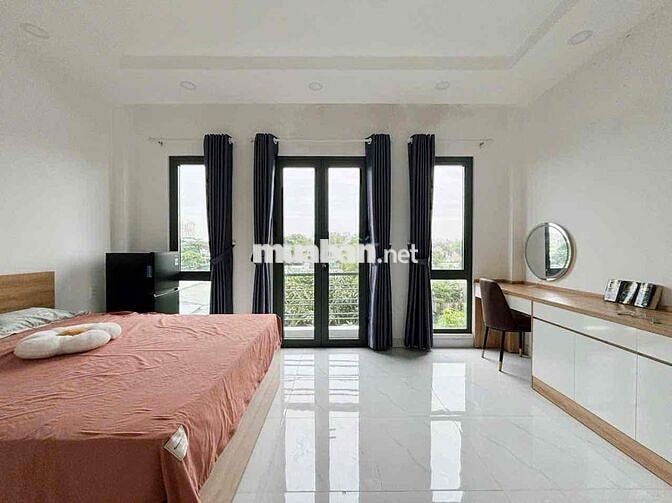 NGUYỄN THỊ THẬP_BAN CÔNG THOÁNG_VIEW ĐẸP