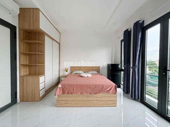 NGUYỄN THỊ THẬP_BAN CÔNG THOÁNG_VIEW ĐẸP