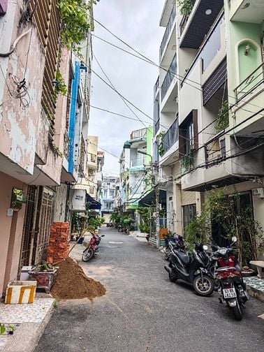 Chính chủ bán nhà 122 đường 68 KDC Bình Phú